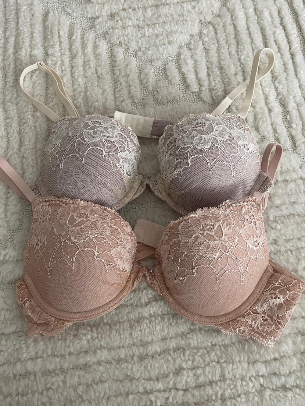 Maidenform Plunge Push Up Lace Bra Duo in Blush Pink and Light Purple
